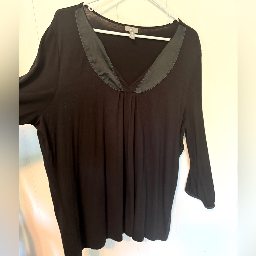 J.Jill flow-ey black jersey tunic with black silk trim